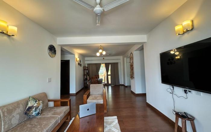 Riverbend Retreat 1BR Apartment by Homeyhuts - 2