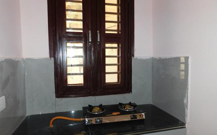 Maa Ganga Homes |Room No 203(No unmarried couples)
