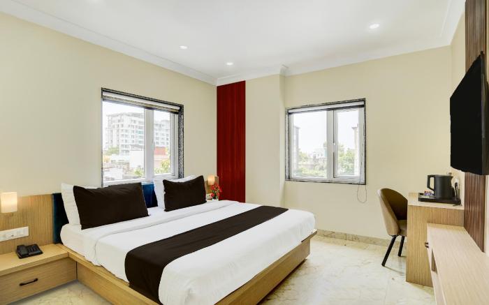 Townhouse Oak Banaras Central Railway Junction Formerly Sri Hari Inn