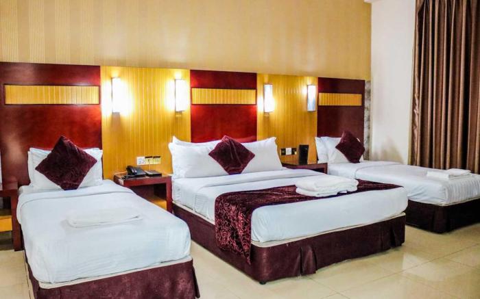 Phoenix Retreat Deira By Dancenter