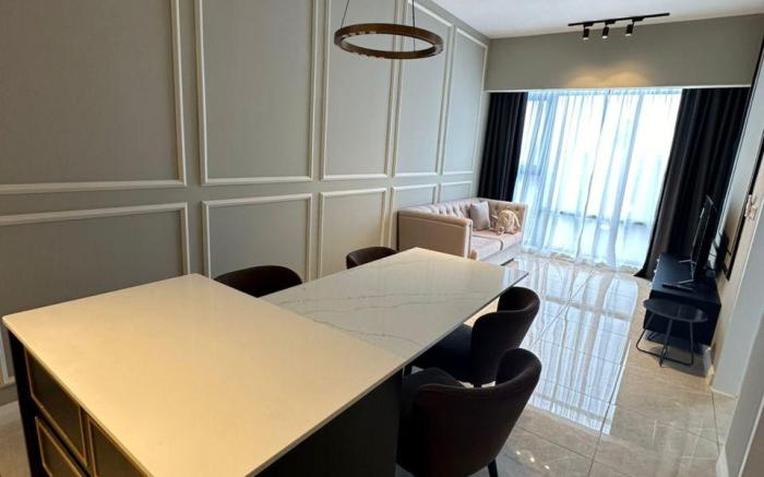 Sky pool@Axon KL Bukit Bintang 3 rooms A7