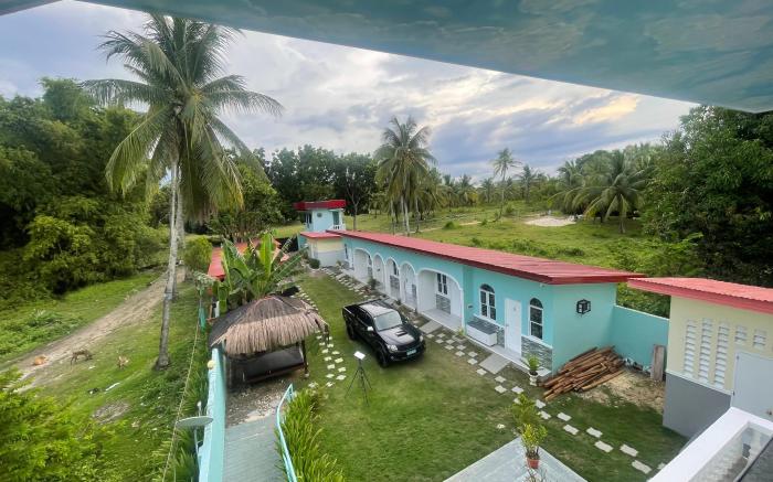 1 Bed  with adjoining bath