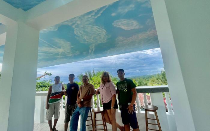 1 Bed  with adjoining bath