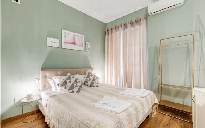 1 JMartins deluxe room near Trevi Fountain