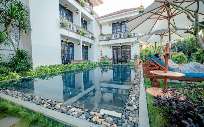 Hoi An Riverside Garden Villa