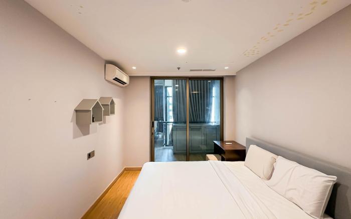 Spacious 3BR Kondominium Regensi Apt By Travelio
