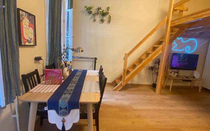 Sweet Spot-AC, Near Metro, Free WiFi, City centre