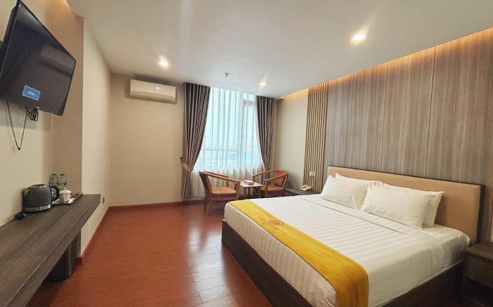 GOLDEN ARROW HOTEL