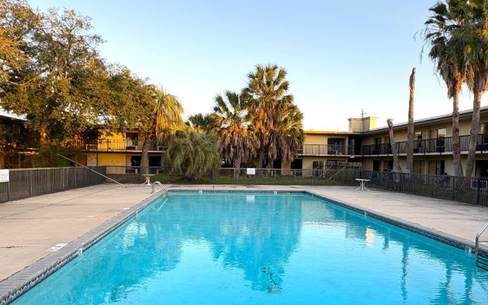 Motel 19 By Capital O Baytown I-10