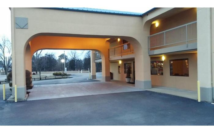 Deerfield Inn By Capital O Blytheville AR I55