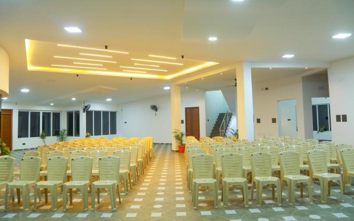 LA FLORA GEMSTONE RESORTS