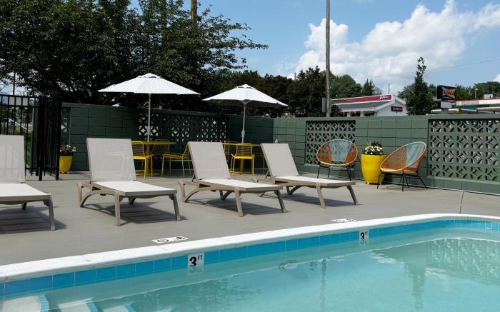 Colony House Motor Lodge Roanoke