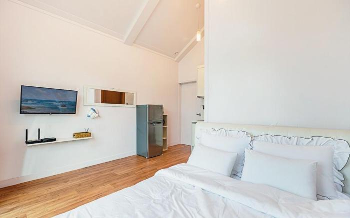West Sky Pension Anmyeondo