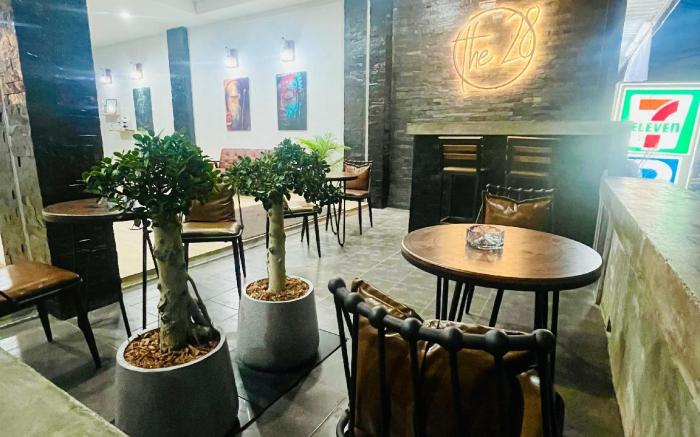 28 Boutique Hotel - Newly Renovated