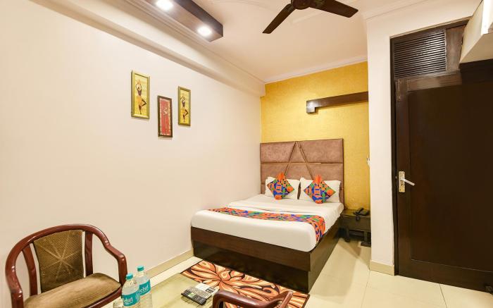 FabHotel Delhi Continental