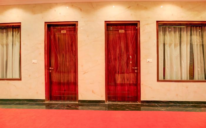 Super Townhouse Chandigarh Near PEC-PGI-PU Formerly Hotel Paradise