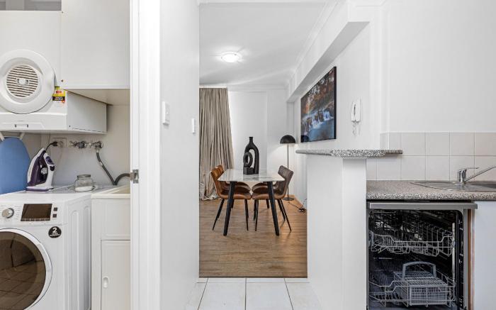 Stunning 1BDR Paradise - Gym/Pool