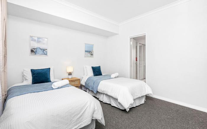 Modern 2BR | Pool, Gym, Parking