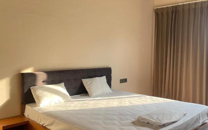 Randhir Hotel & Restaurant