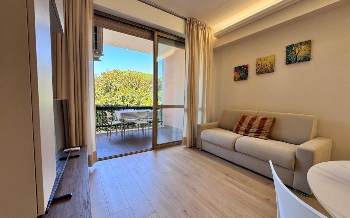 Luxury Apartment Metro Cornelia