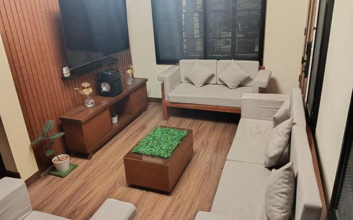 2BR - Hidden Koi Staycation