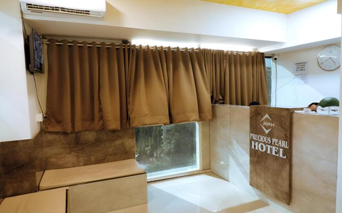 Stay Retreat At Precious Pearl Mumbai  Nr Airport 
