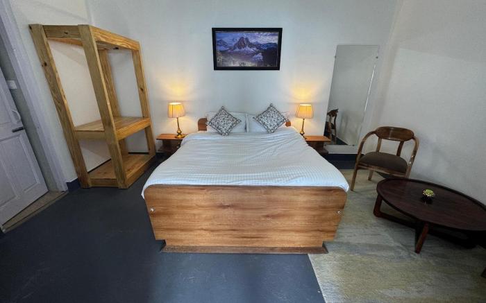 Calissa Cottage 2BHK Mall Road