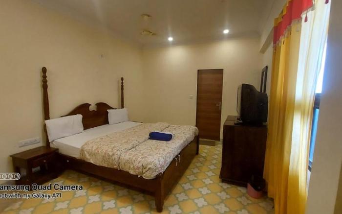 Rani Mahal Hotel