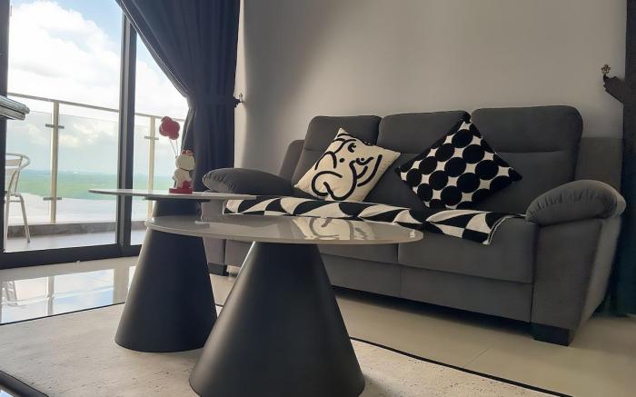 Danga Bay Seaview Escape 3BR 8pax Balcony