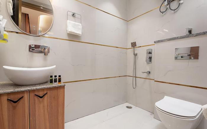 Hotel Signature Golf Course Road