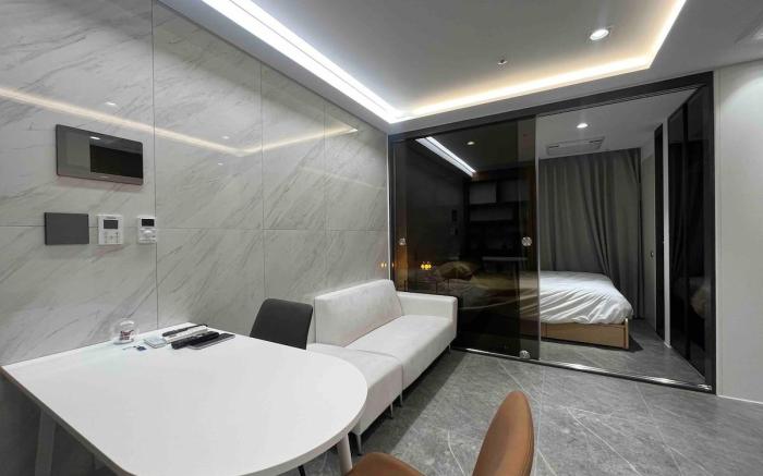 Seoul Modern Cozy Stay | Netflix & Hotel Bedding