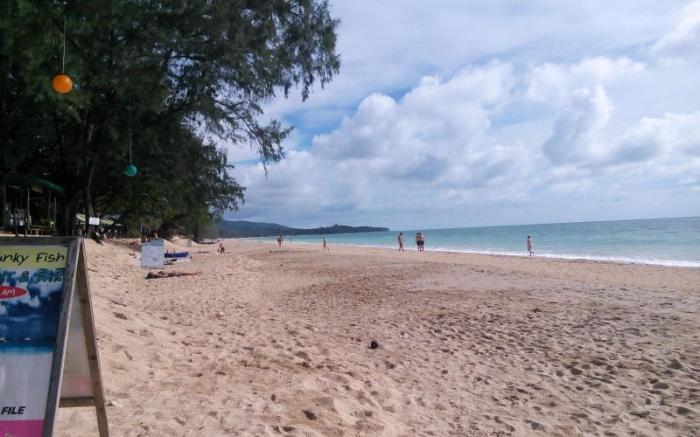 Chill Chill Long Beach Hostel