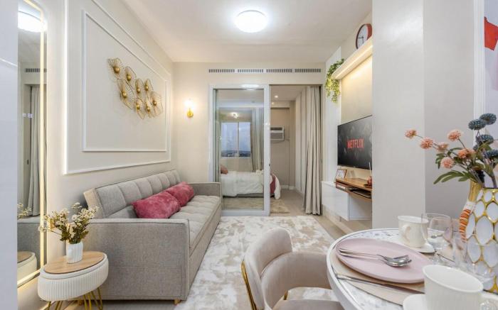 Lotus Pod 1BR Penthouse Suite| Ayala, IT Park, IEC