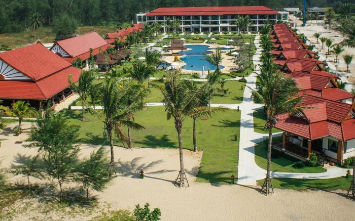 The Sunset Beach Resort Kho Khao Island
