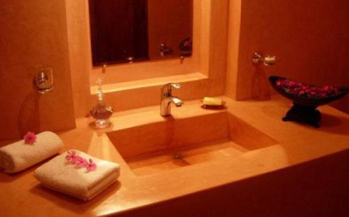Las Palmeras Guest House