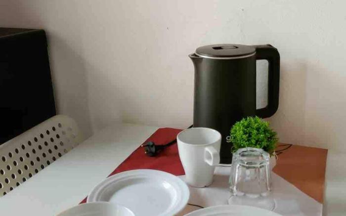 Loteng 19C comfy and spacious room to rent