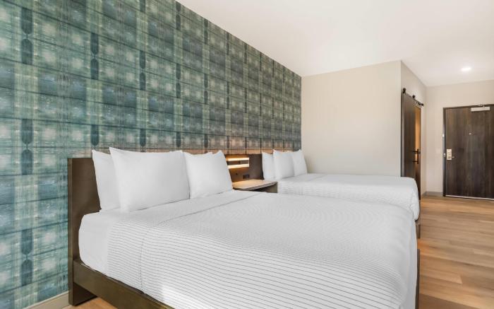 Cambria Hotel Fort Worth - Medical Center