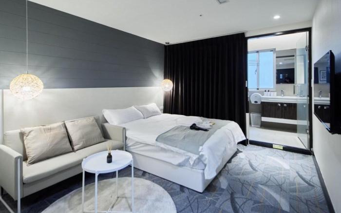 Ximending Double Room No. 6605 [僅限國外旅客入住]