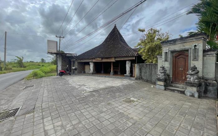 Urbanview Hotel Lilis Cempaka Mas Guesthouse