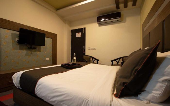 Collection O GIDC Naroda Formerly Hotel Eknath