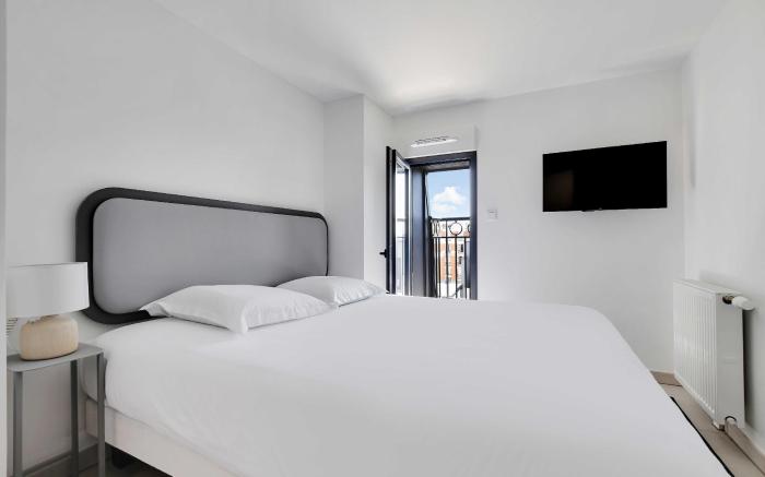 Elegant Appt - 3BDR/8P - Near Paris & La Défense