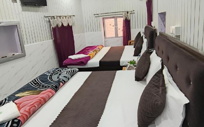 BL Paying Guest House