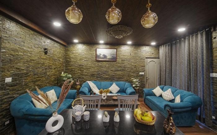 Leo - 2BHK With Jacuzzi (2.5 kms from mall road)