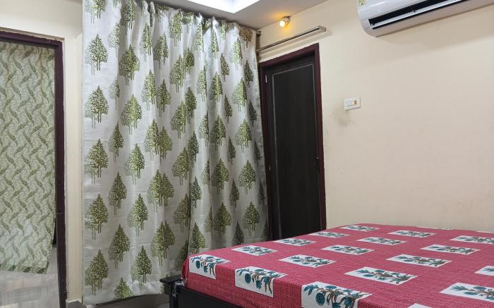 Nidhi service apartments 