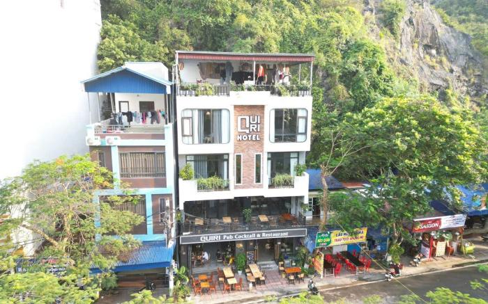 Quiri Hotel & Restaurant