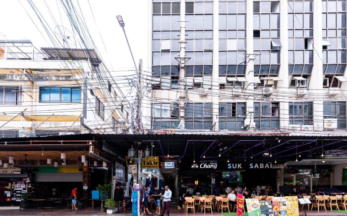 The Hidden Khaosan (รามบุตรี)