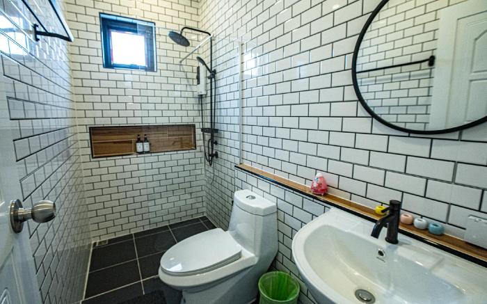 Lunar pool villa Sattahip