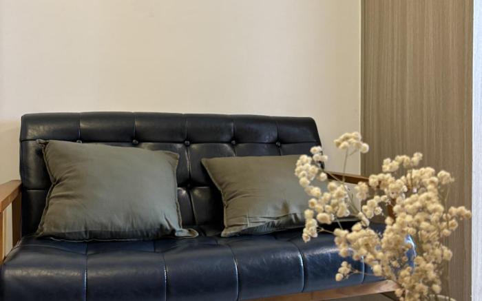 Cozy Condo w/ Pool View Near SMX and MOA