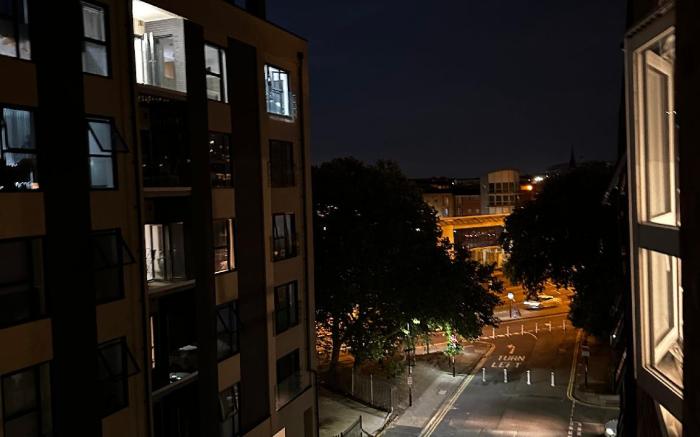 Charming Birmingham Apartment with mini balcony and WiFi with a free parking