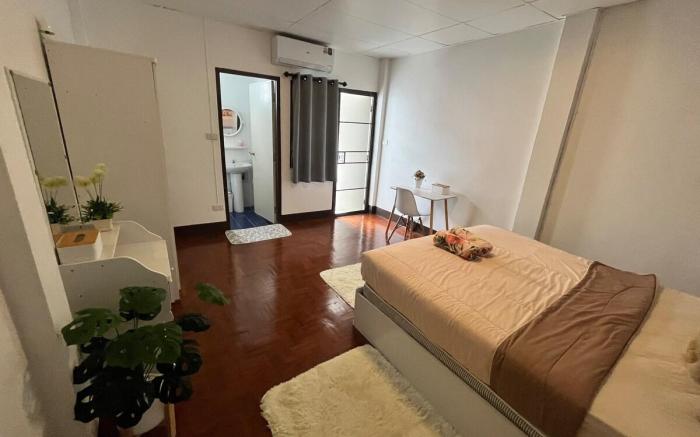 Warm House CNX